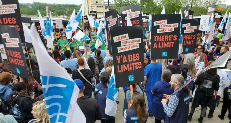 Healthcare professionals send the government a message: it will need to offer a lot more if it wants to reach a tentative agreement with them