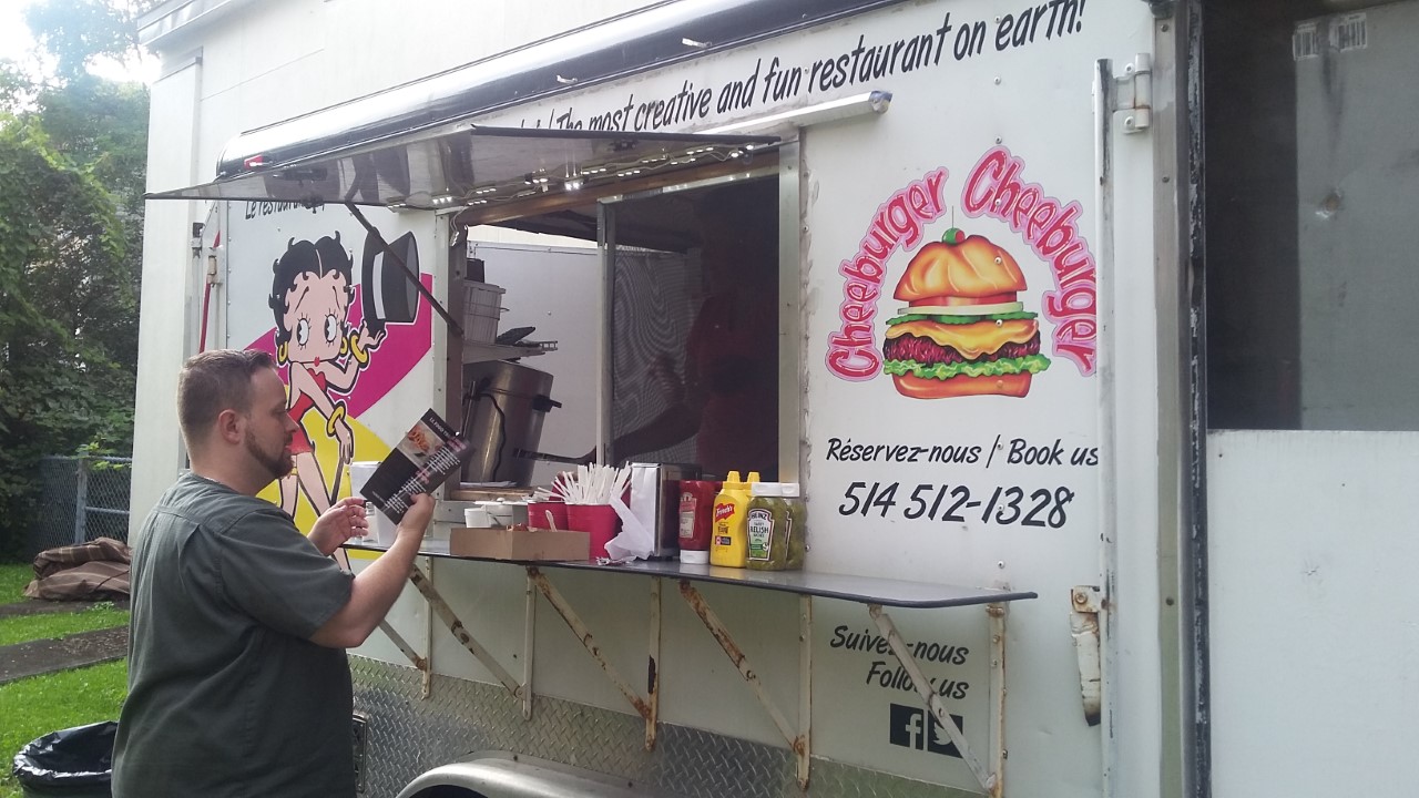 Food truck BBQ