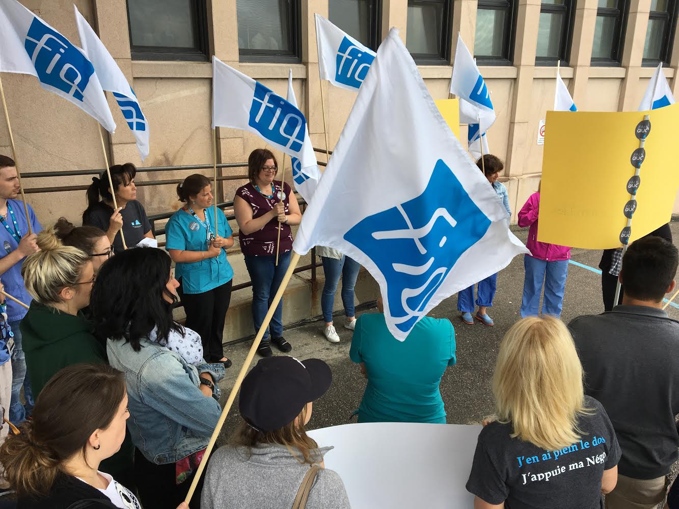 Les professionnelles en soins des Laurentides (Antoine-Labelle) surprennent l’employeur avec une manifestation silencieuse